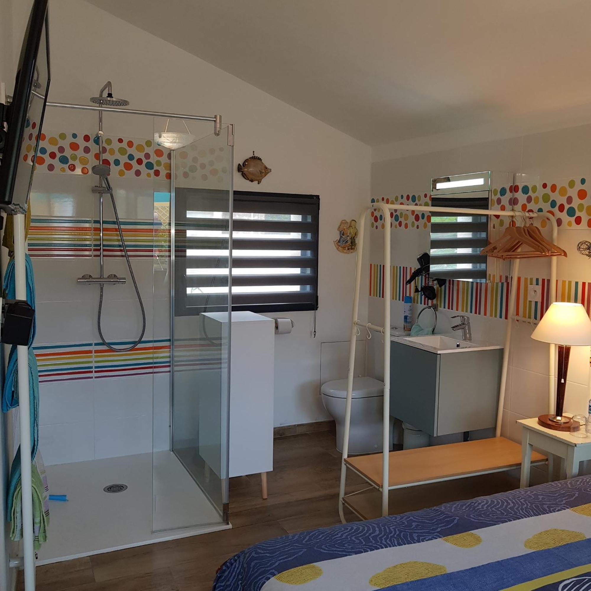 Le Jardin Bed & Breakfast Coudeville ภายนอก รูปภาพ